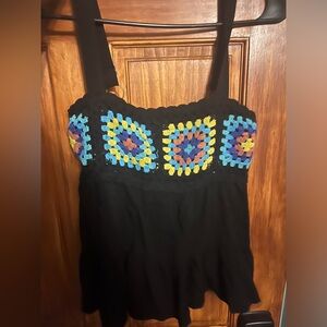 SO Black+Multicolored Crochet top